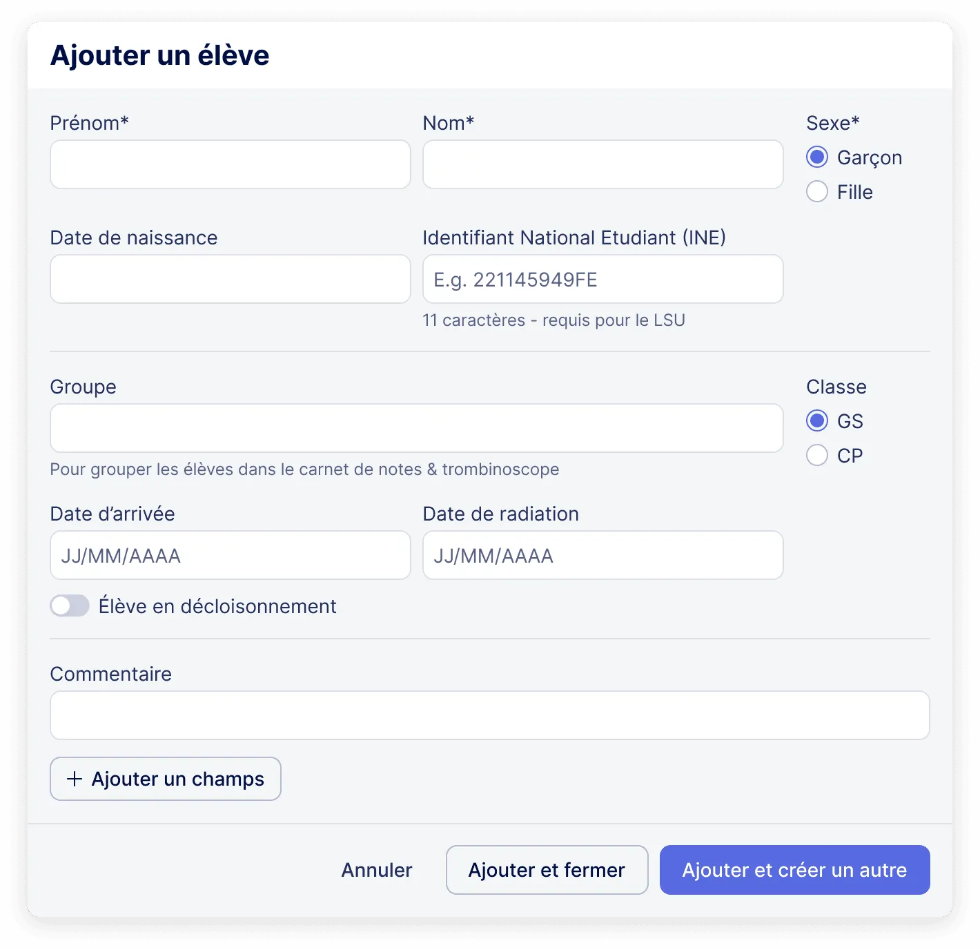 Aperçu de l'ajout manuel d'élève